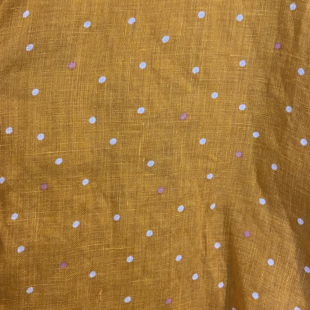 Collared, Linen Top - Picture 2 of 4